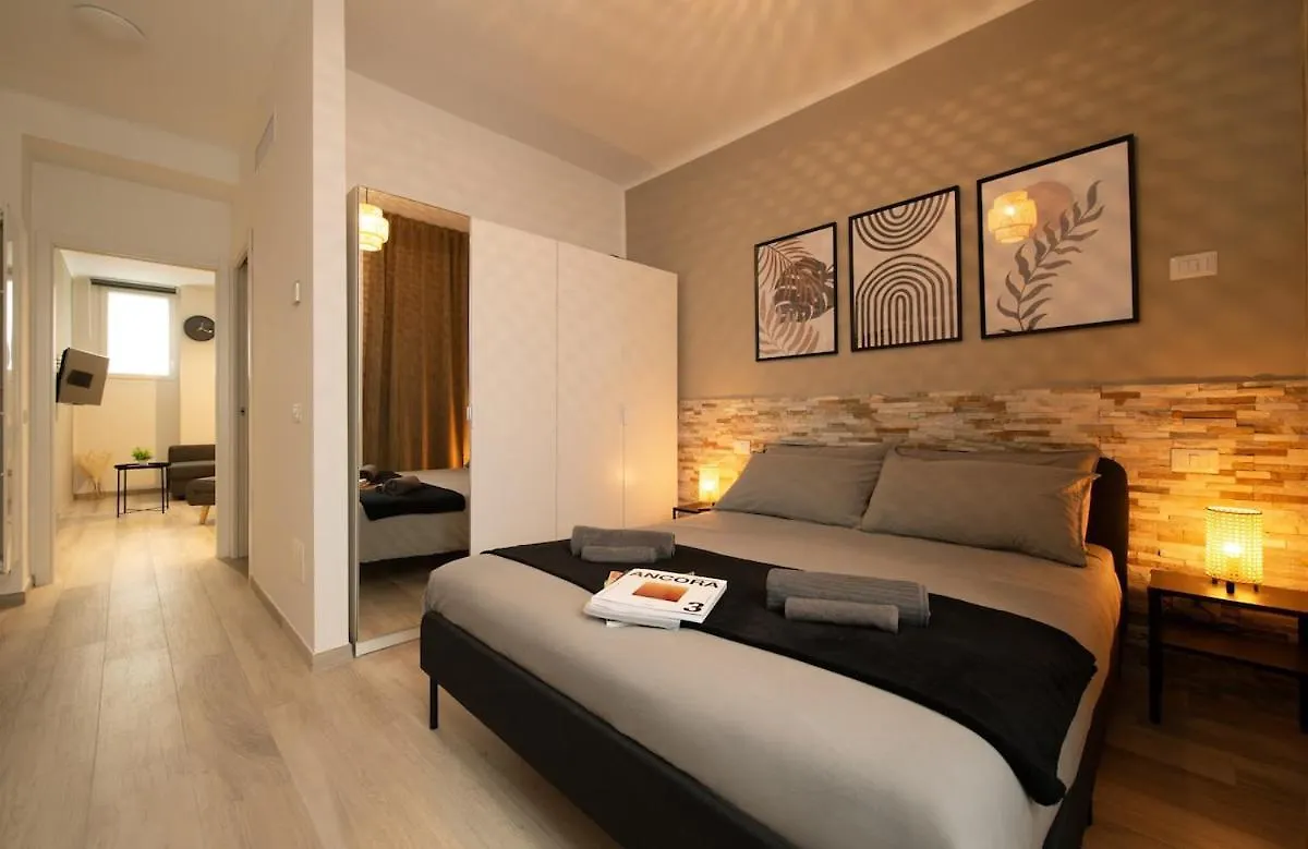 Luxhome Duomo - San Siro 10Min Milán 0*,